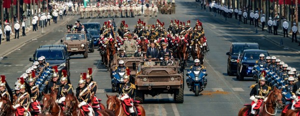 Défilé militaire du 14-Juillet en France : un signal fort pour la sécurité européenne 프랑스 7·14 군사퍼레이드 ‘유럽의 전략적 각성 전면에.jpg