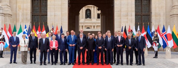 France, Royaume-Uni et Allemagne préparent une mission multinationale en Ukraine après la trêve 프랑스·영국·독일 우크라이나 지원 정상회의…휴전 이후 다국적군 투입 준비.jpg